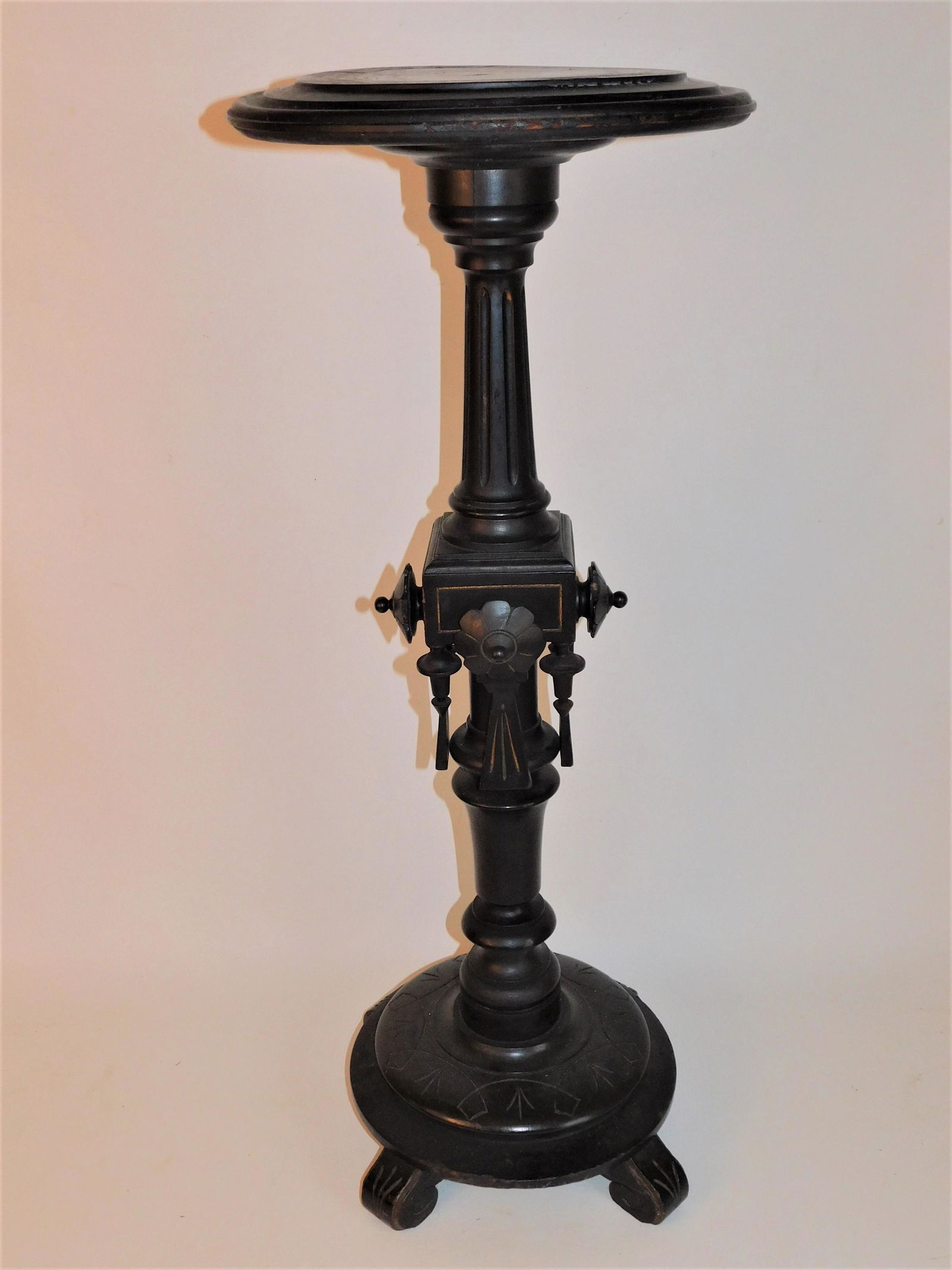 VICTORIAN RENAISSANCE STAND (1 of 3)