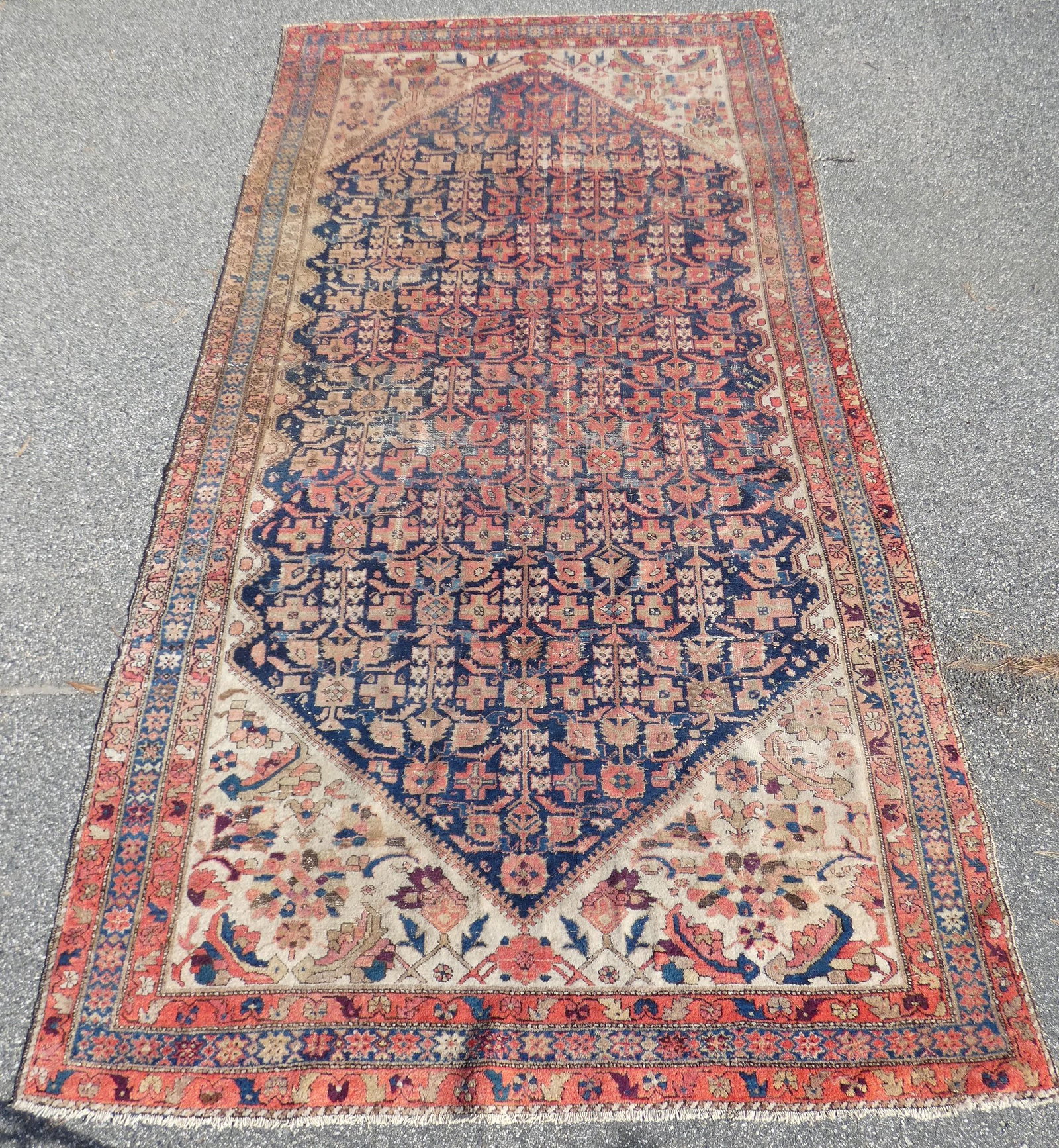 ANTIQUE PERSIAN CORRIDOR RUG (1 of 5)