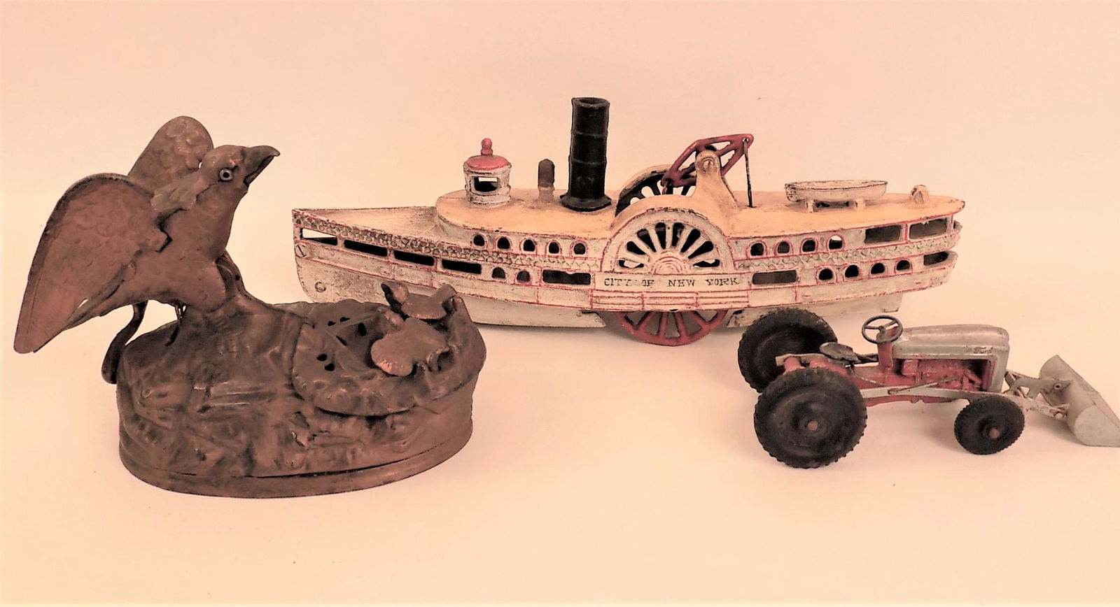 2 OLD TOYS & EAGLE BANK (1 of 4)