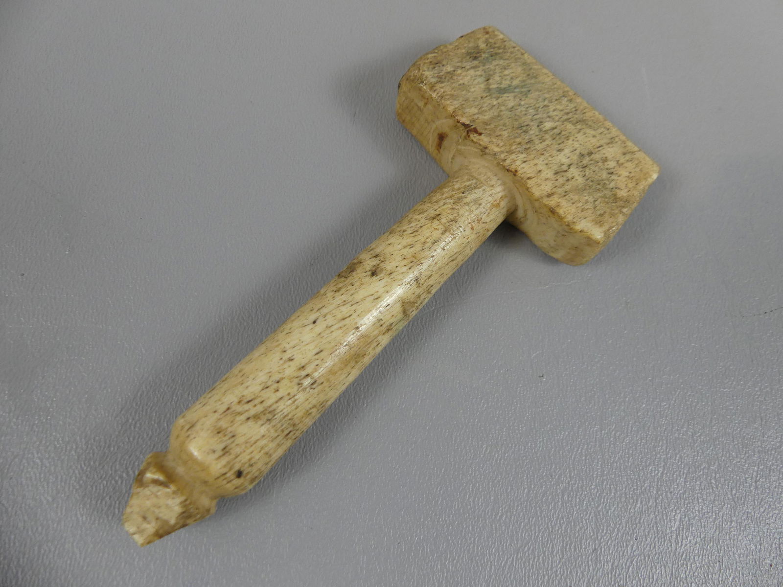 SAILOR MADE WHALEBONE  SEAMER (1 of 2)