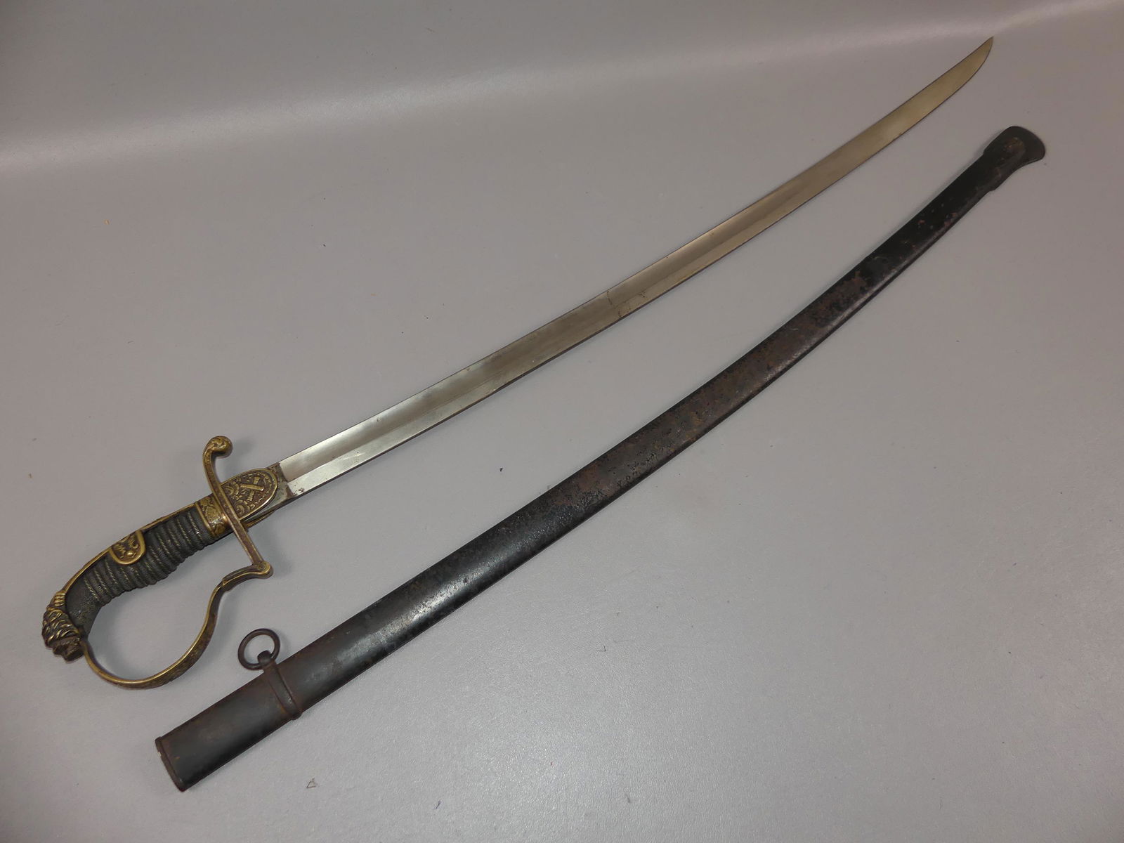 WWI GERMAN ARTILLERY SWORD (1 of 3)