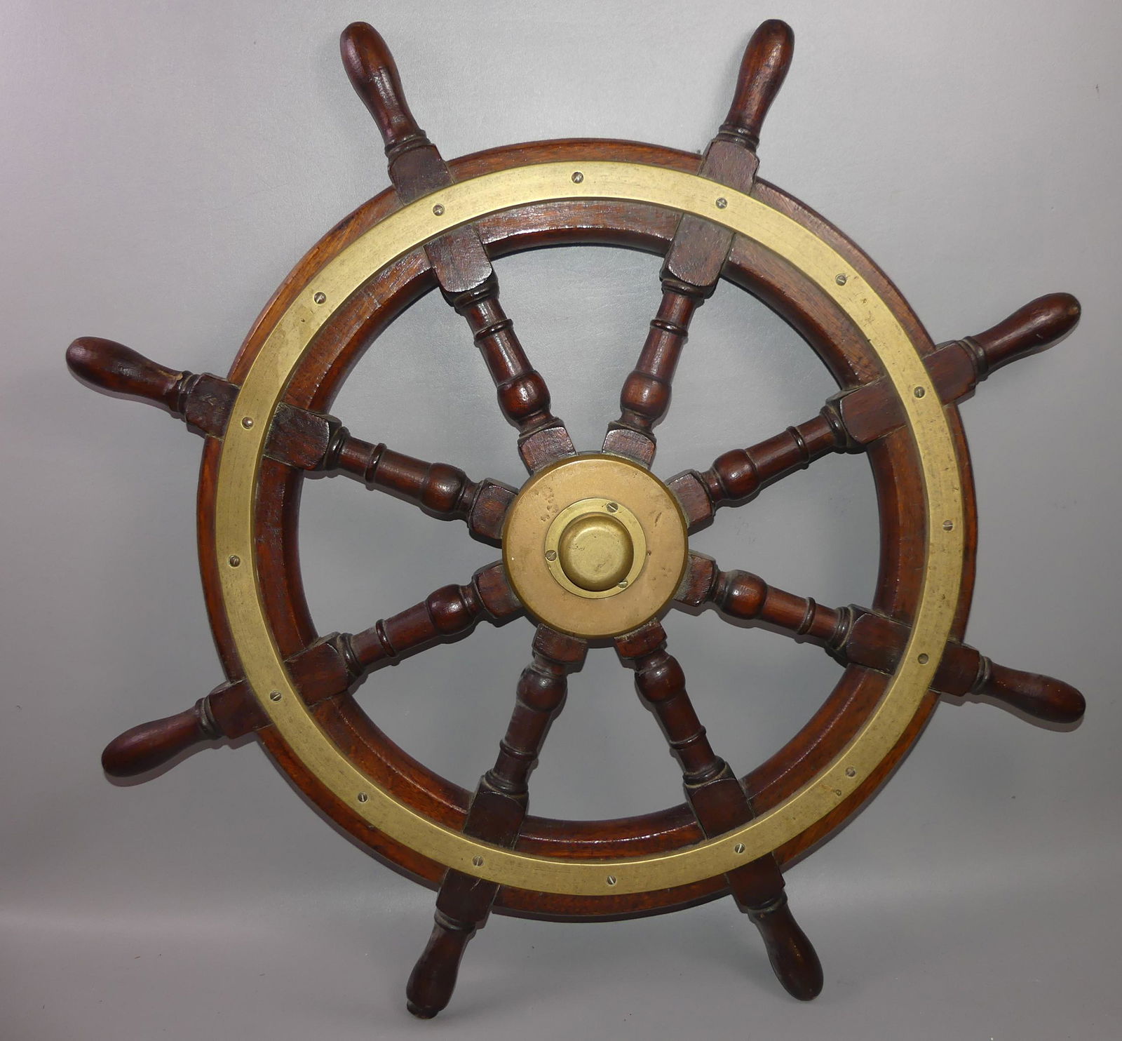 ANTIQUE 3 FT SHIPS WHEEL (1 of 4)