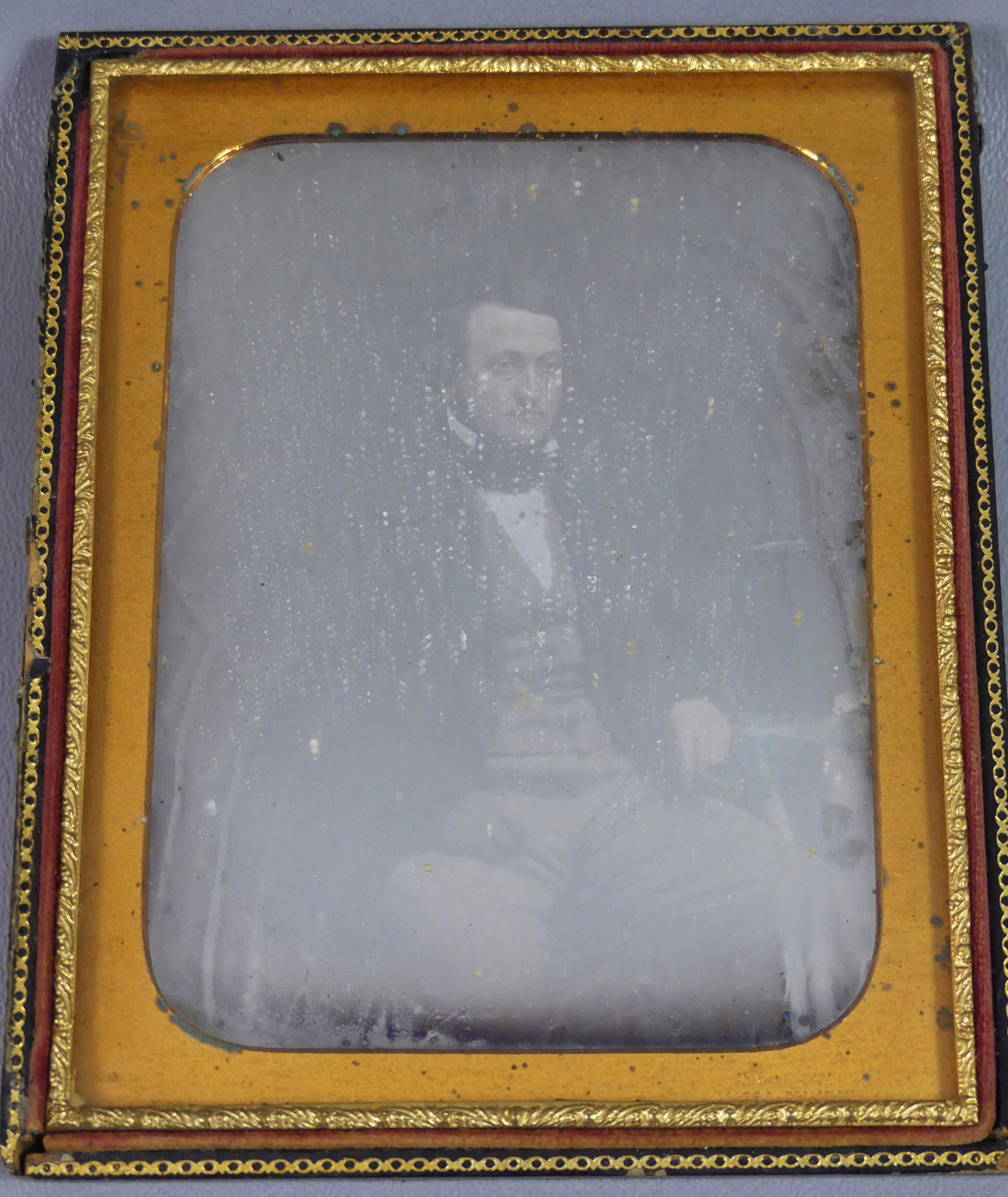 HALF PLATE DAG PHOTO OF MAN (1 of 2)