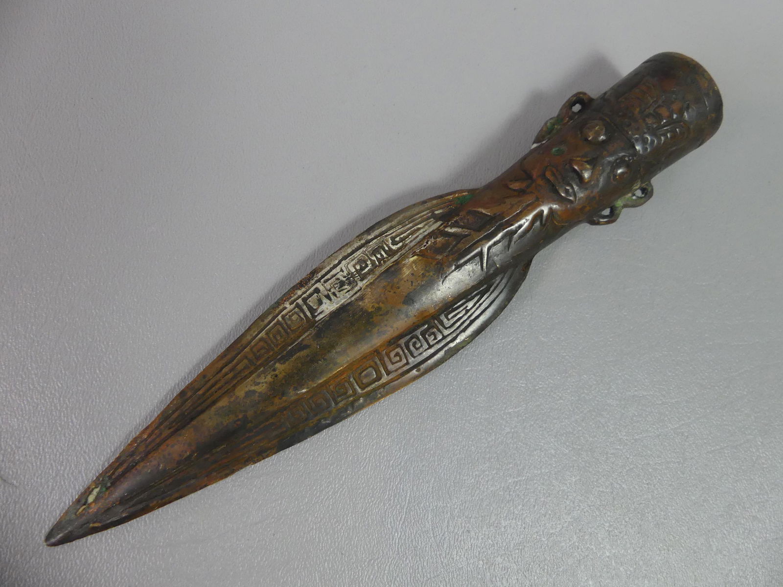 ARCHAIC CHINESE BRONZE SPEAR HEAD (1 of 3)