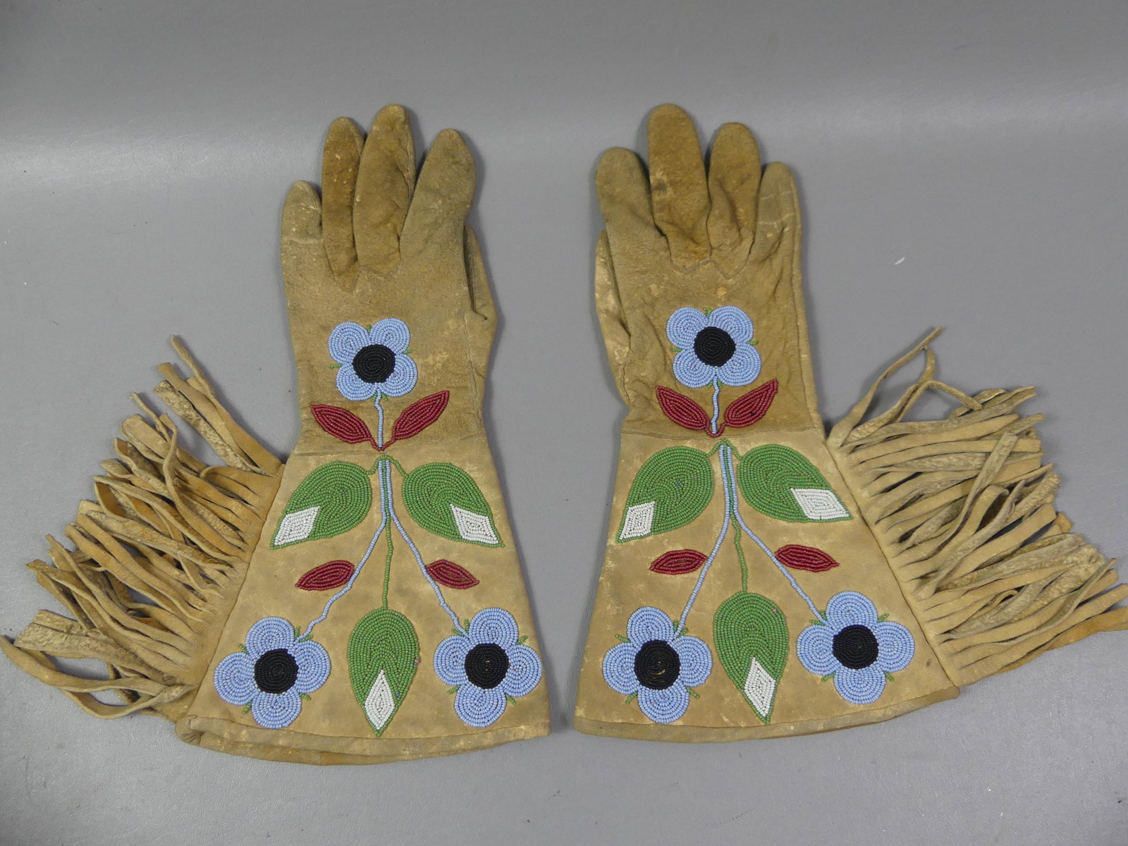 ANTIQUE LEATHER BEADED GAUNTLETS (1 of 5)