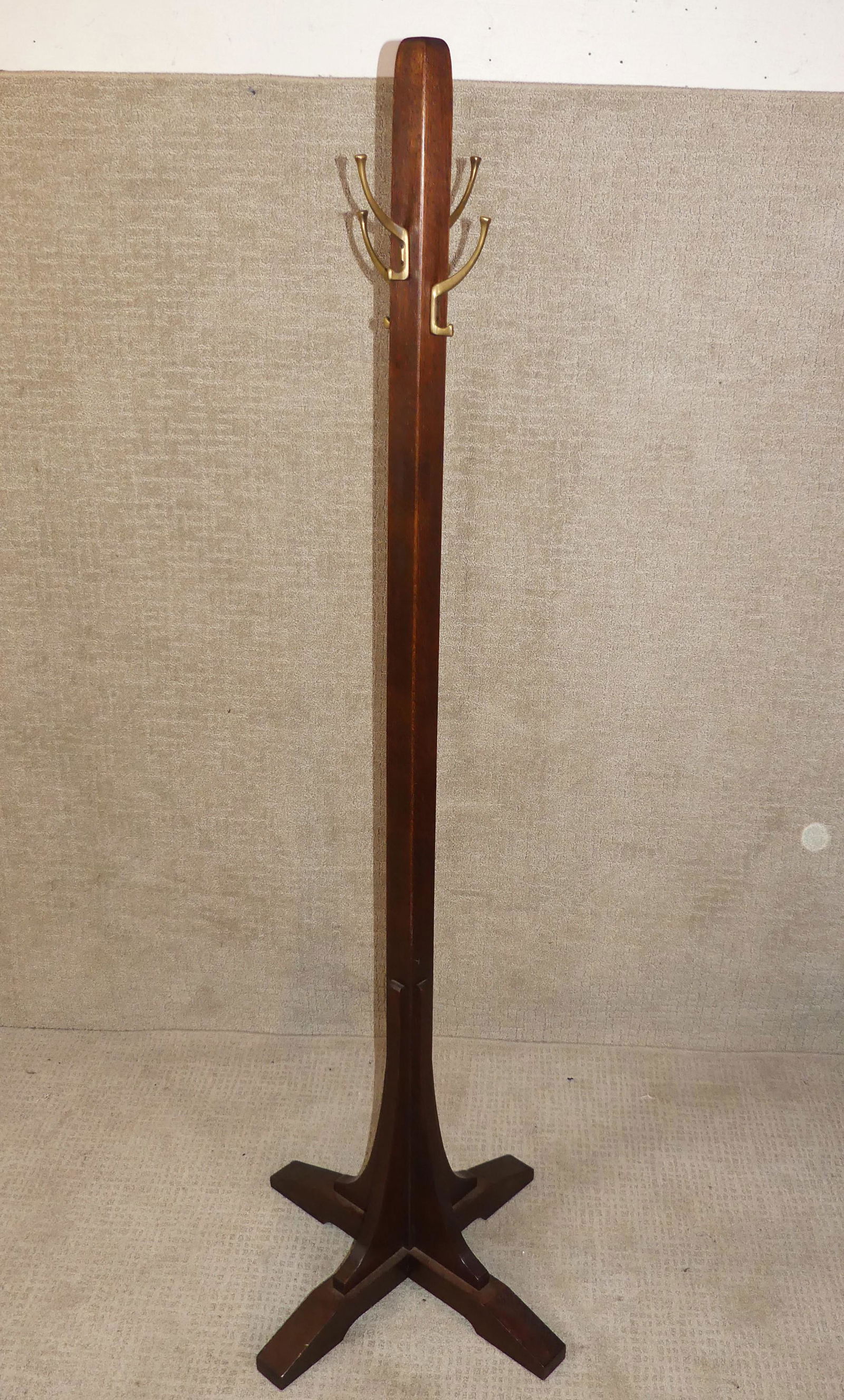 Modern Stickley Oak Hall Tree Auction