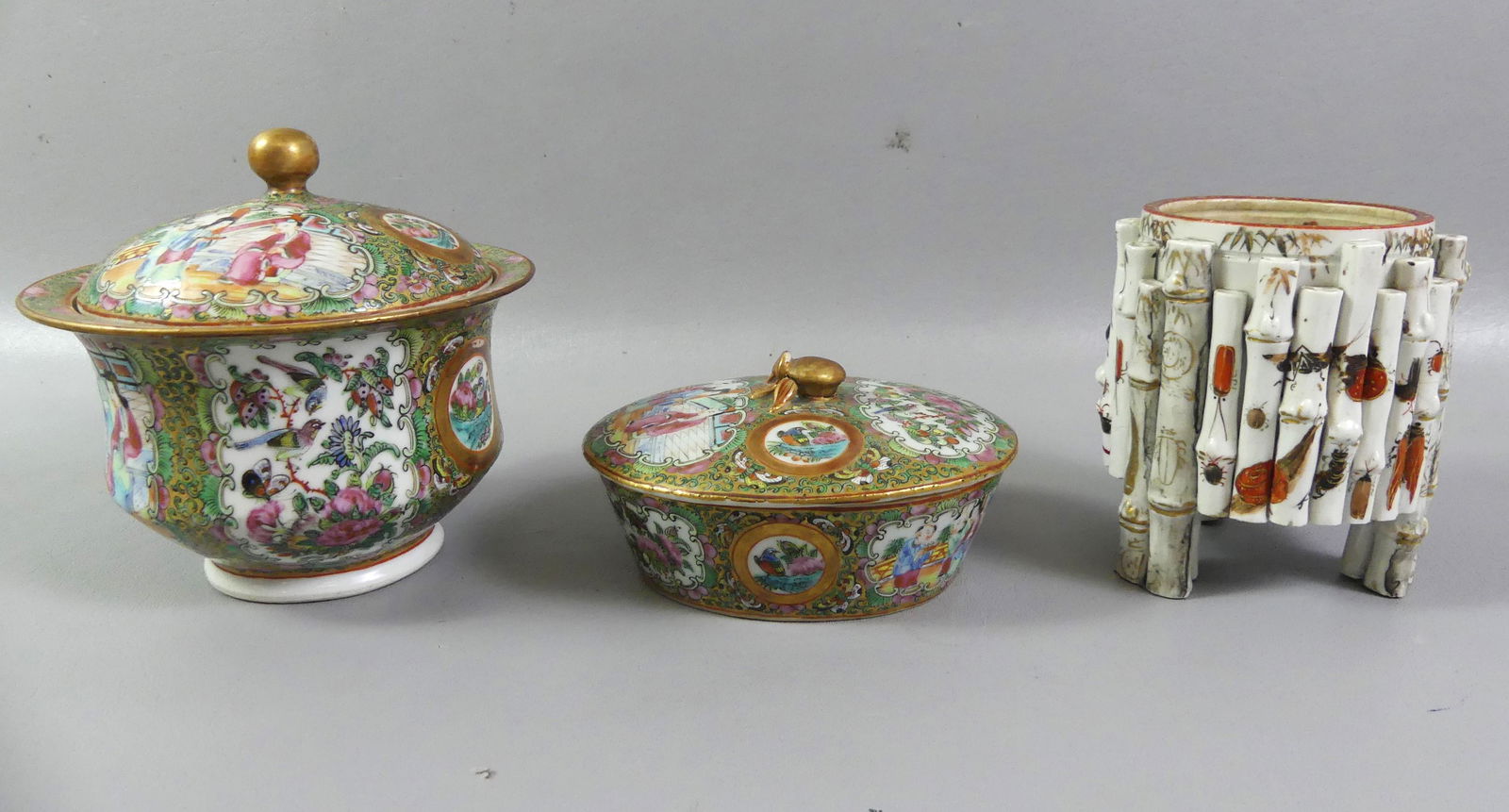 3 ASIAN CERAMIC ITEMS: BOWLS / VASE (1 of 3)