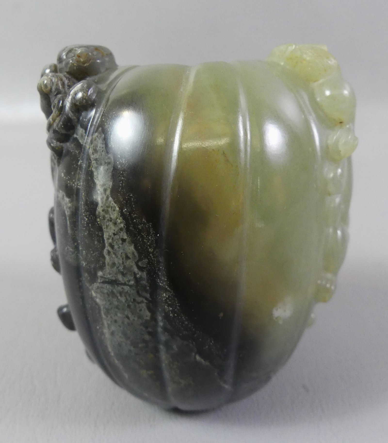 ANTIQUE CHINESE JADE VASE - CHIMERA (1 of 4)