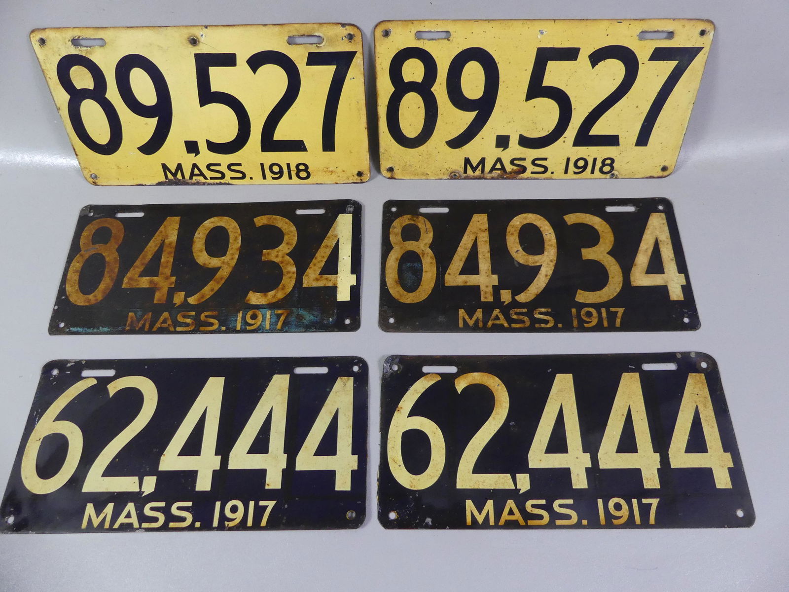 3 PAIRS EARLY MASS. LICENSE PLATES (1 of 5)