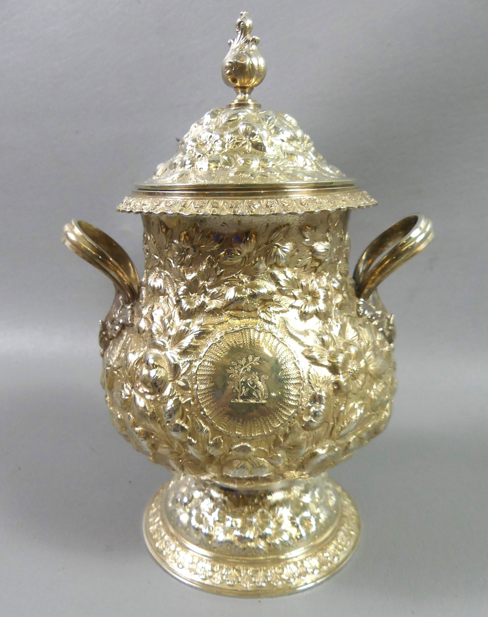 DOMINIC & HAFF STERLING REPOUSSE LARGE SUGAR BOWL / TROPHY (1 of 4)
