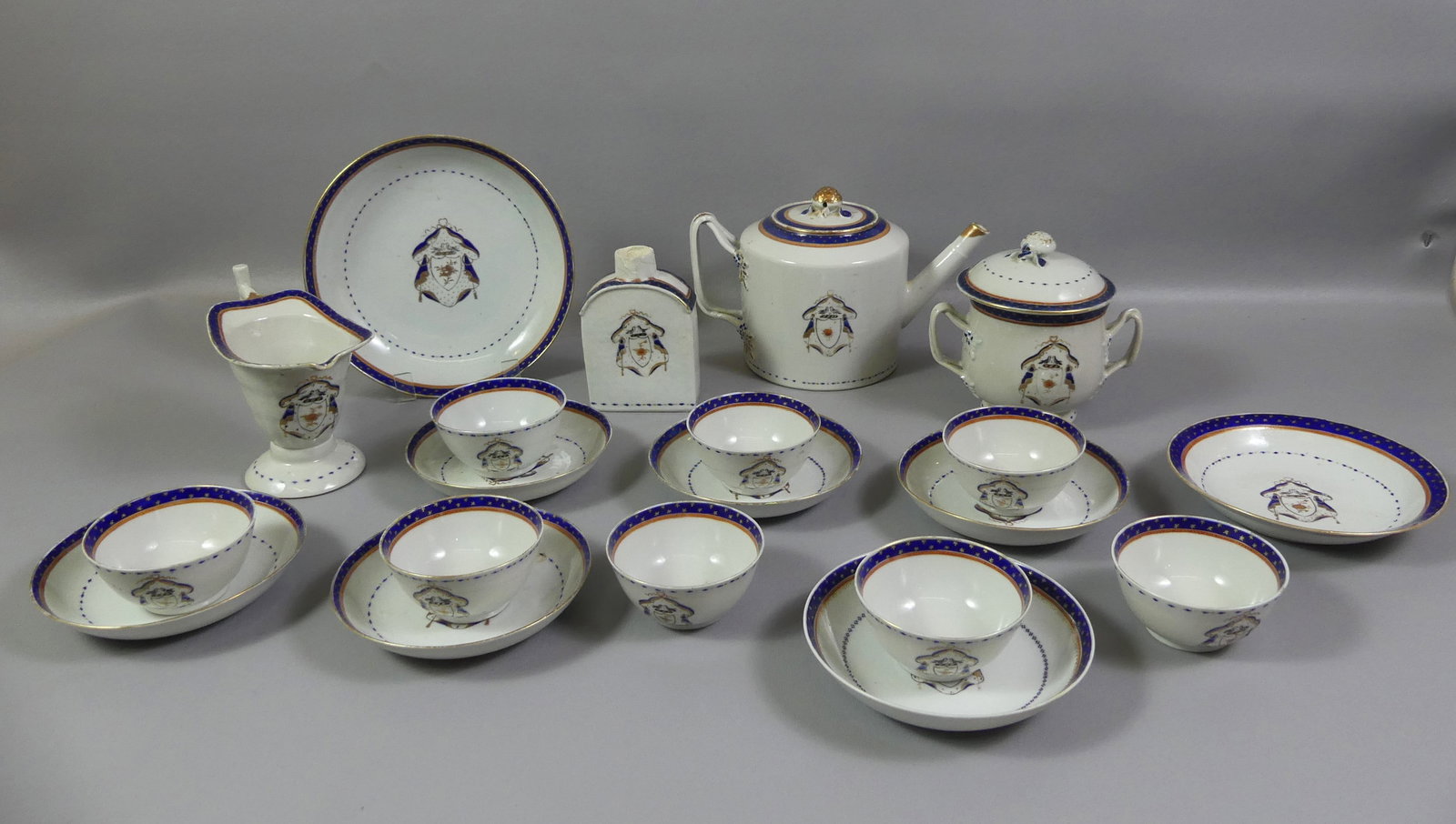 QIANLONG CHINESE ARMORIAL TEA SET (1 of 3)