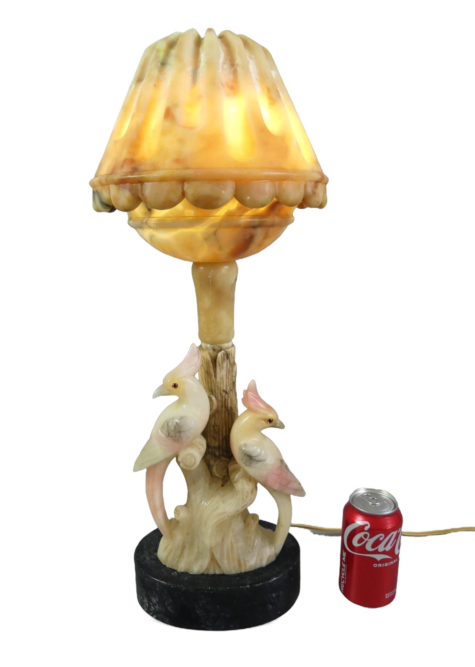 ALABASTER COCKATIELS TABLE LAMP (1 of 4)