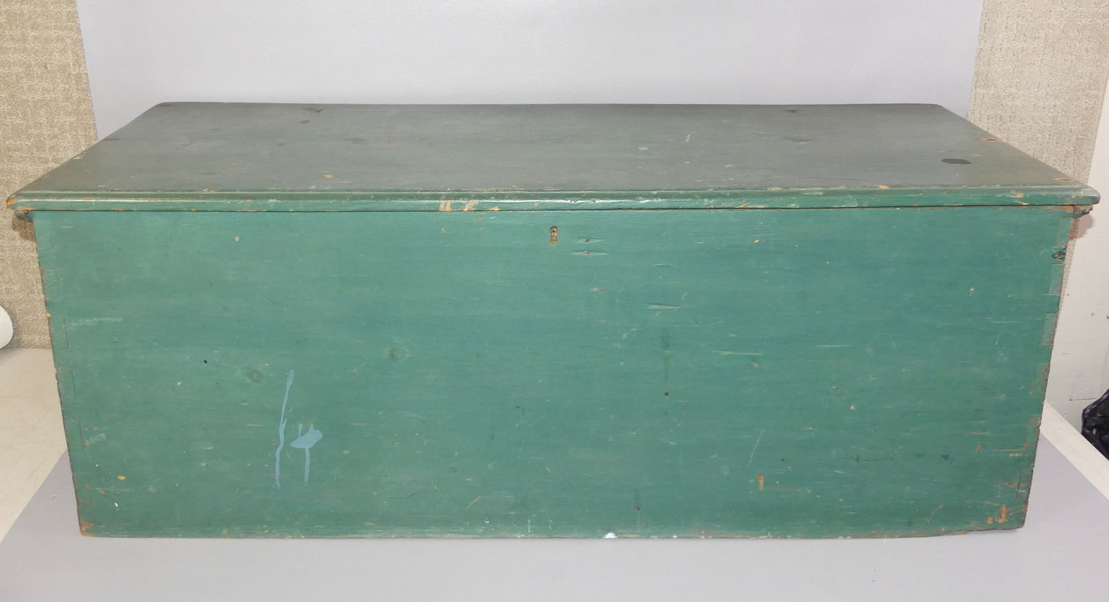 NANTUCKET SEA CHEST - FOLK ART HANDLES (1 of 4)