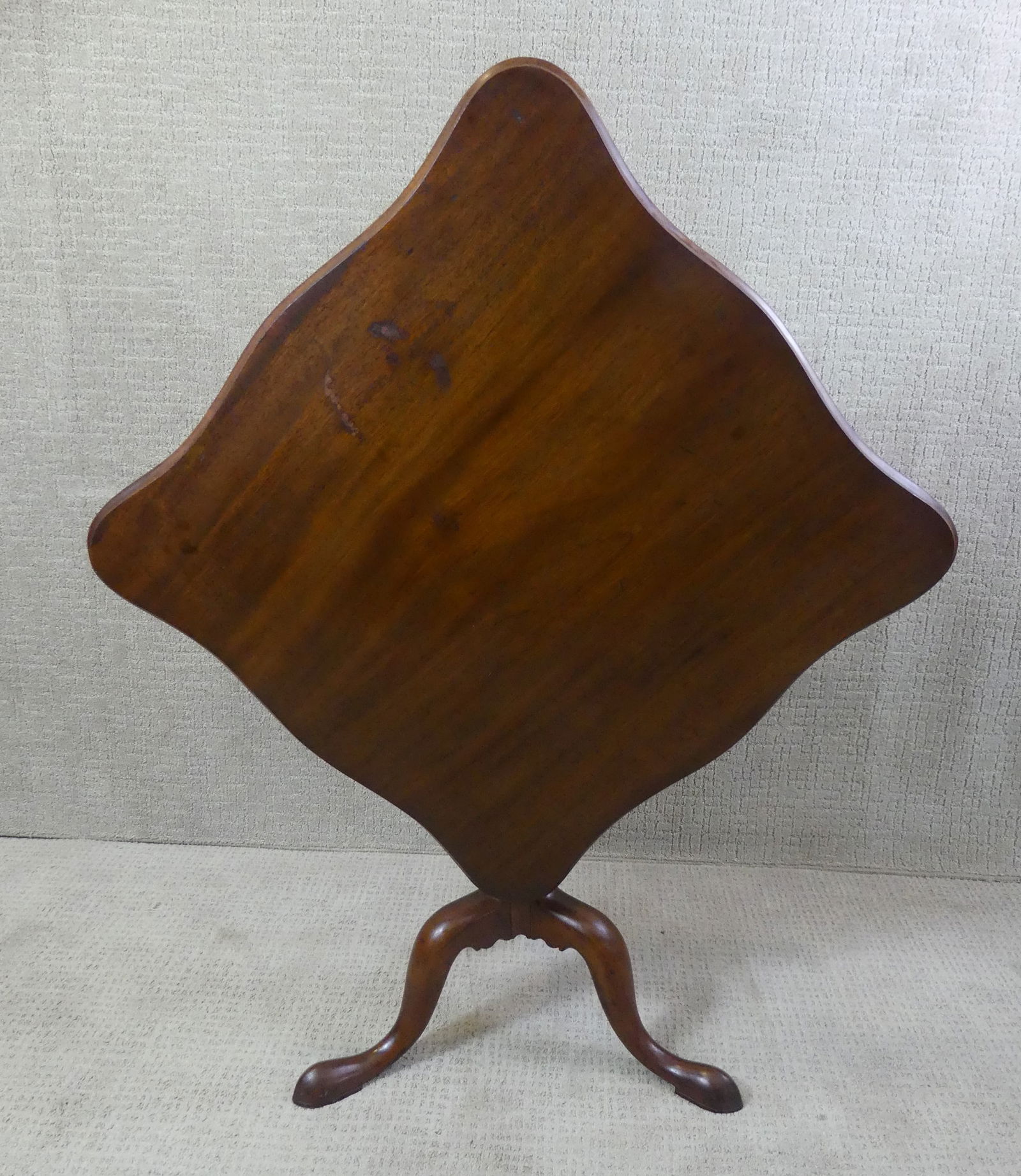 ANTIQUE MAHOGANY TILT TOP TABLE (1 of 2)