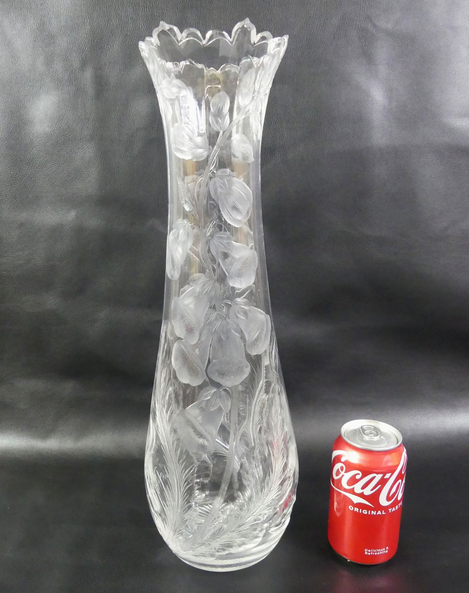 AMERICAN BRILLIANT CUT GLASS 18 IN. VASE: Tall American Brilliant Period cut glass vase with intaglio cut floral (Foxglove) designs, 17.75 in tall. Excellent condition, no chips or cracks. Unknown maker.