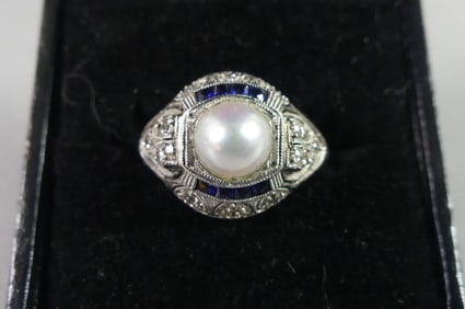 DIAMOND, PEARL, & SAPPHIRE RING