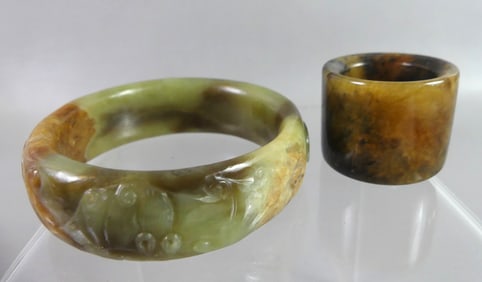 2 CHINESE JADE - RING & BRACELET