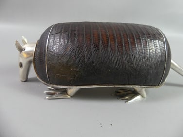 LOS CASTILLOS STYLE SILVER ARMADILLO BOX