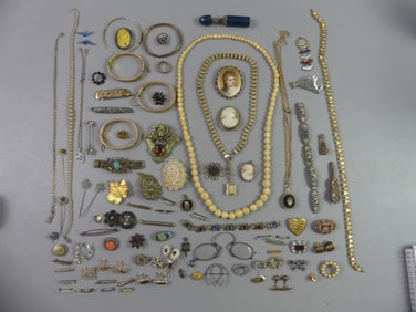 LOT VICTORIAN & COSTUME JEWELRY