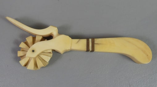 SAILOR MADE PIE CRIMPER