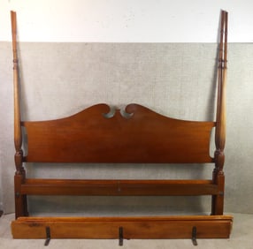 LEONARD'S KING SIZE MAHOGANY BED