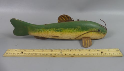 OLD WOOD CATFISH DECOY