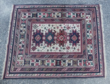 OLD CAUCASIAN SCATTER RUG 4 X 5 FT