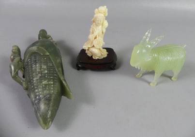 3 CHINESE JADE ITEMS