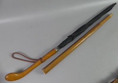 ANTIQUE UMBRELLA CANE