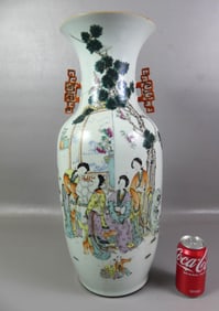 LARGE ANTIQUE FAMILLE ROSE VASE - GENRE