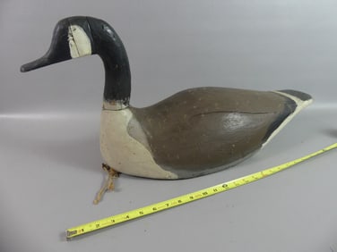 LARGE CANADA GOOSE DECOY