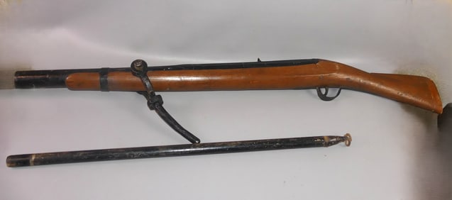 ANTIQUE HARPOON SWIVEL GUN