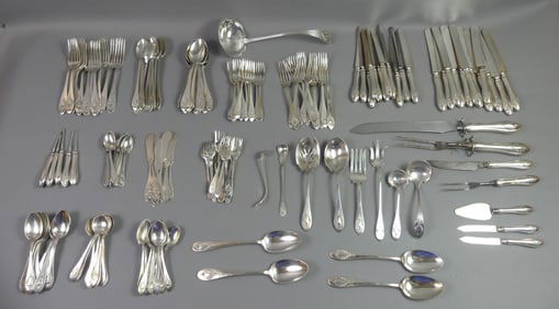 LUNT MT. VERNON STERLING FLATWARE SET