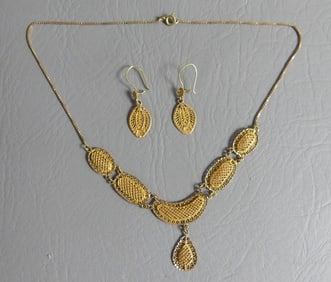 18K GOLD NECKLACE & EARRINGS