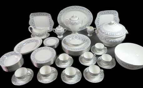 WEDGWOOD DOLPHINS DINNER SET