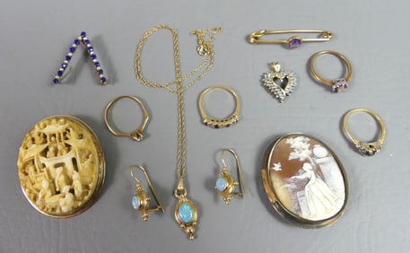 ASSORTED LOT 10K TO 14K JEWELRY
