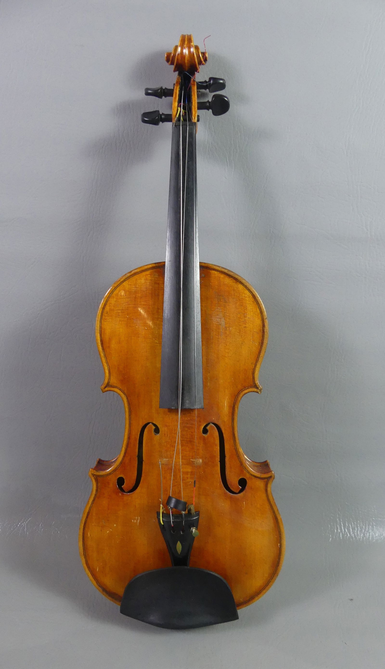 GIUSEPPE ROSSI TIGER MAPLE VIOLIN (1 of 5)