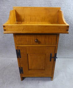 TIGER MAPLE STAND BY BARRY WEAVER