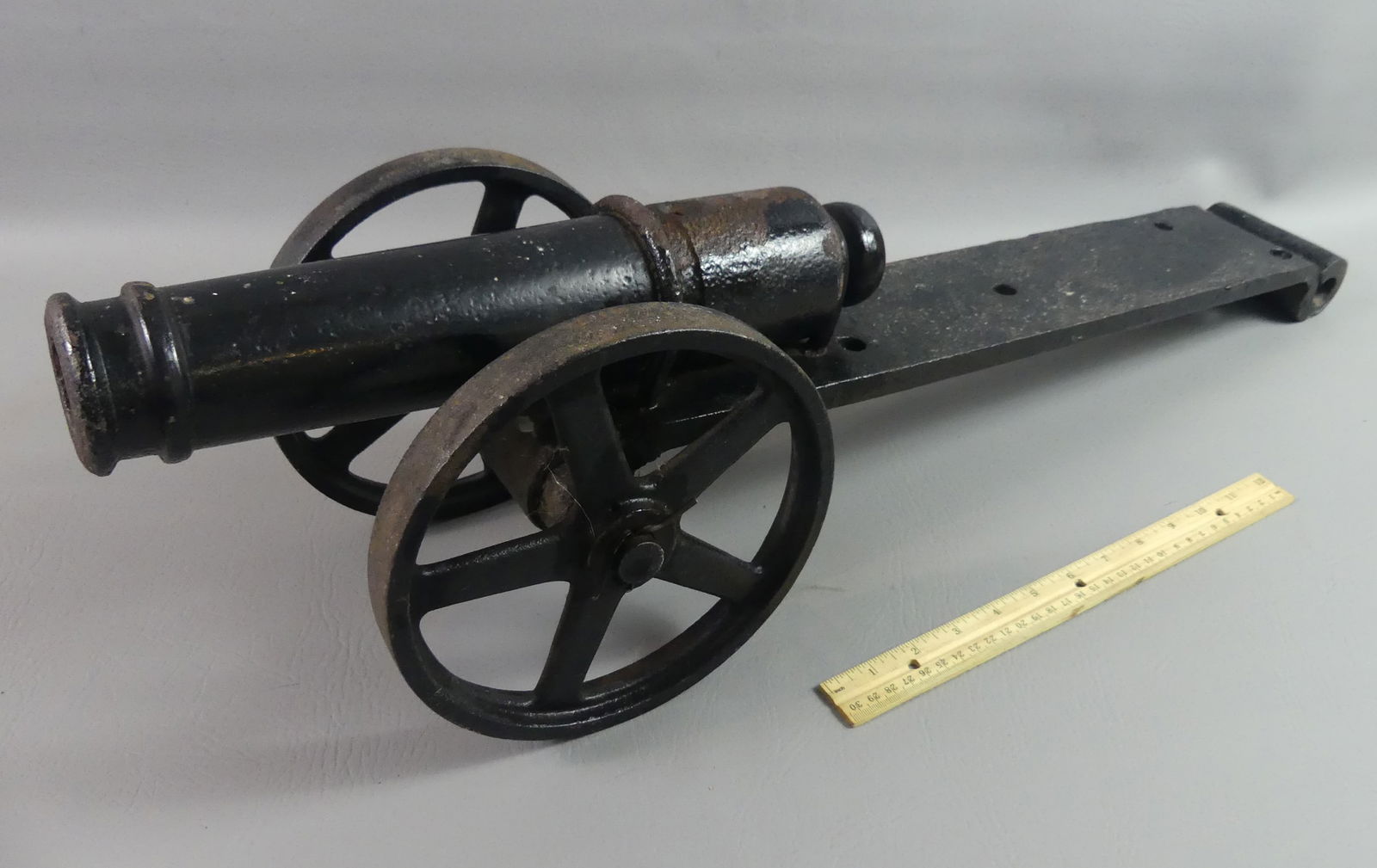 ANTIQUE IRON CANNON (1 of 3)