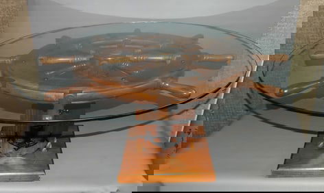 FINE WOOD SHIP WHEEL COFFEE TABLE