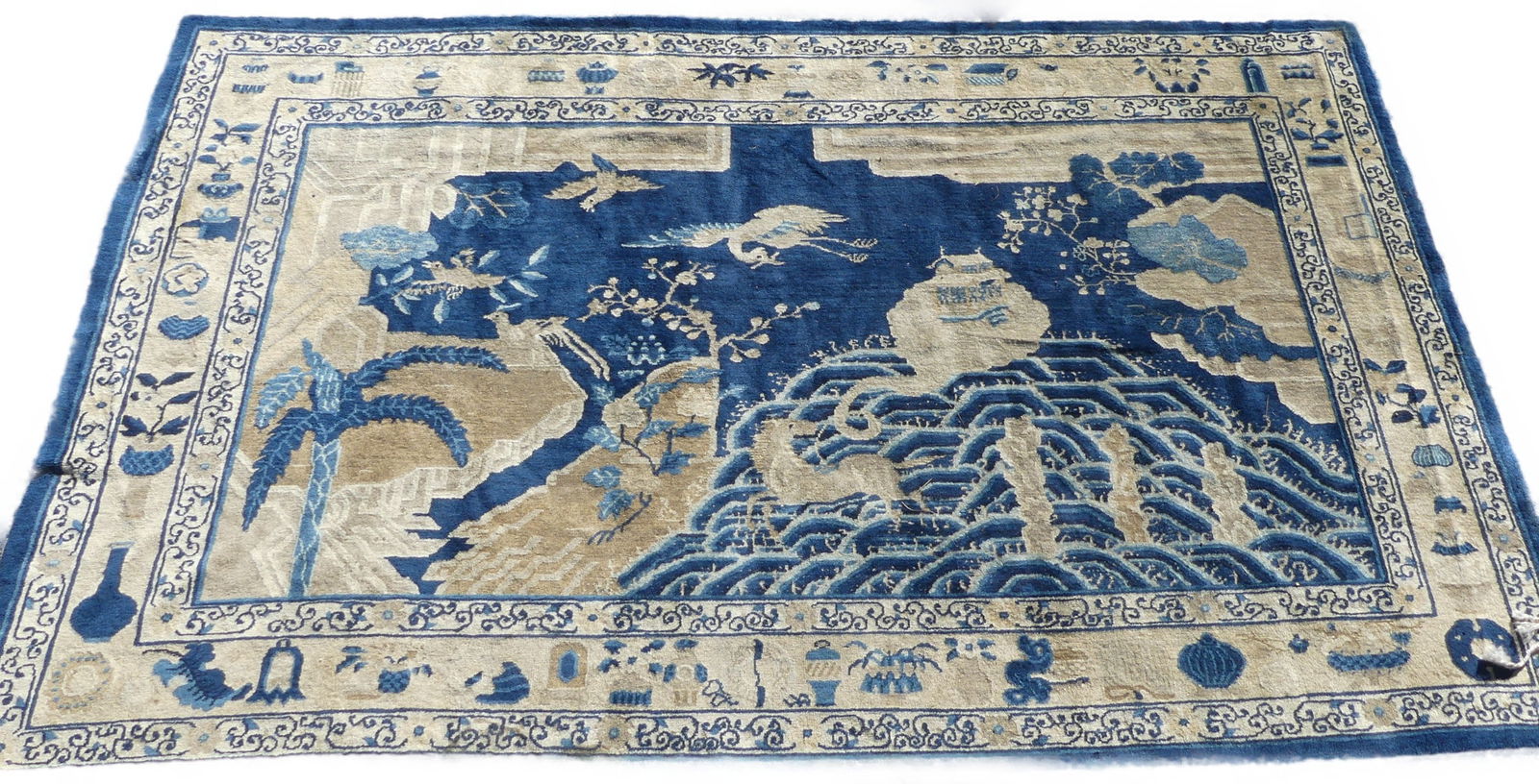 ANTIQUE CHINESE PICTORIAL RUG 6 X 9 (1 of 4)