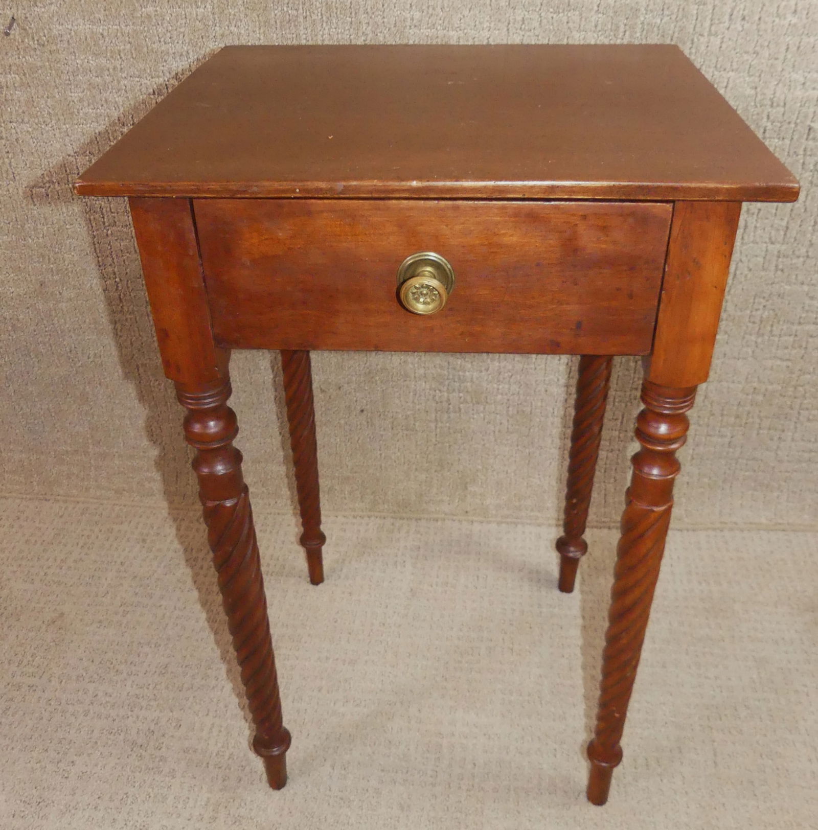 ANTIQUE 1 DRAWER STAND (1 of 2)