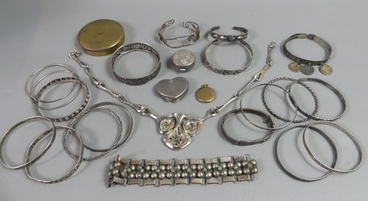 MOSTLY STERLING JEWELRY LOT