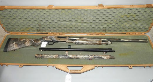 MOSSBERG 835 SHOTGUN & 2 BARRELS