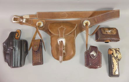 LOT LEATHER HOLSTERS; BELT W/PACK