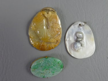 JADE JEWELRY & ABALONE PENDANT