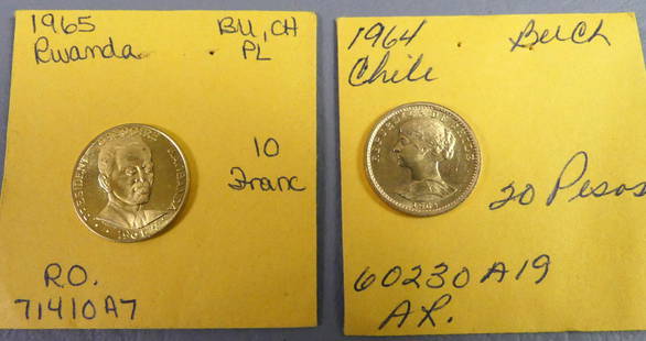 2 GOLD COINS: CHILE & RWANDA: Lot 2 gold coins: 1964 Chile 20 pesos coin, 19mm, 4.06 grams; and 1965 Rwanda 10 Franc gold coin, .500 fine, 19mm, weighs 3 grams.