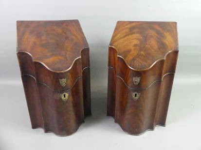PAIR HEPPLEWHITE KNIFE BOXES: Pair circa 1800 Hepplewhite mahogany canted knife boxes (missing fitted interiors) with inlaid star compass on interior lid. 14 x 9 x 9 inches, minor imperfections.