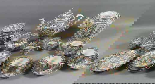 LOT CHINESE ROSE MEDALLION TEAWARE