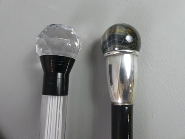 2 WALKING STICKS: FLASHING & AGATE